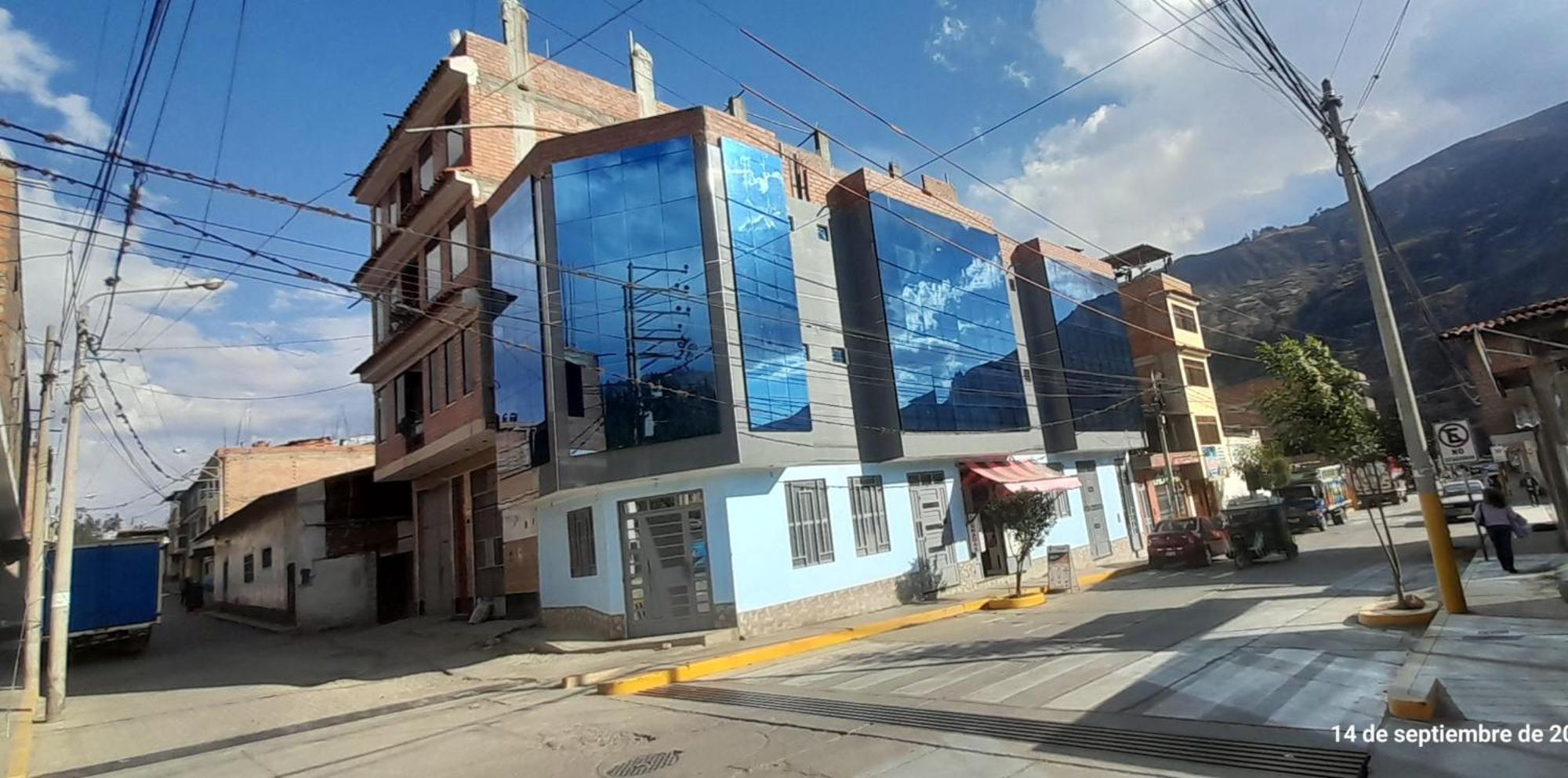 Hostal Pura Casta Hotel Carhuaz ภายนอก รูปภาพ
