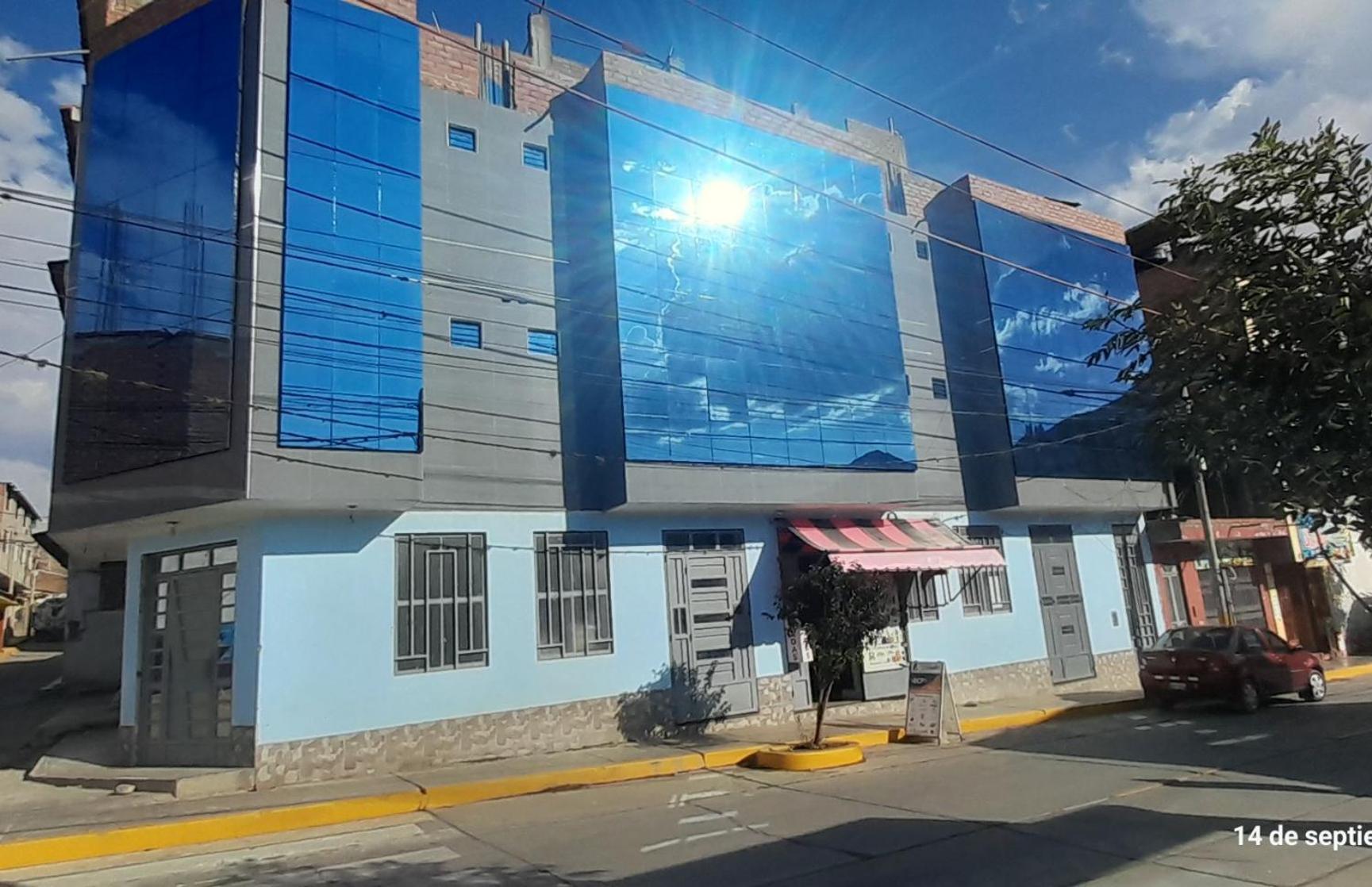 Hostal Pura Casta Hotel Carhuaz ภายนอก รูปภาพ